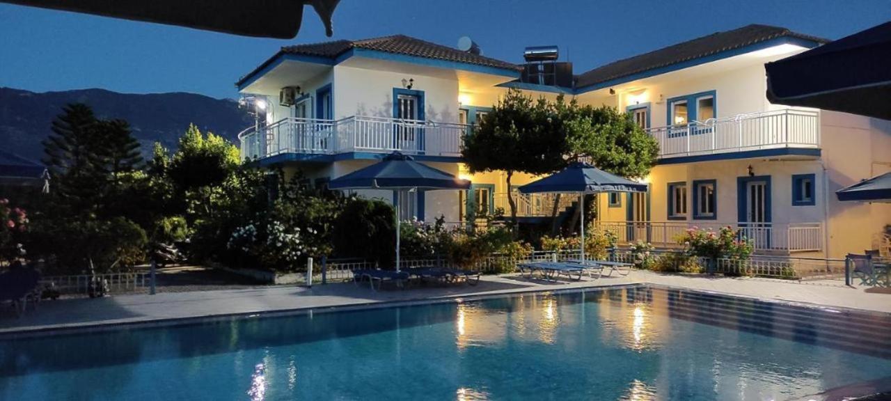 Blue White Apartments - Kefallonia Poolside Retreats Spartià Eksteriør bilde