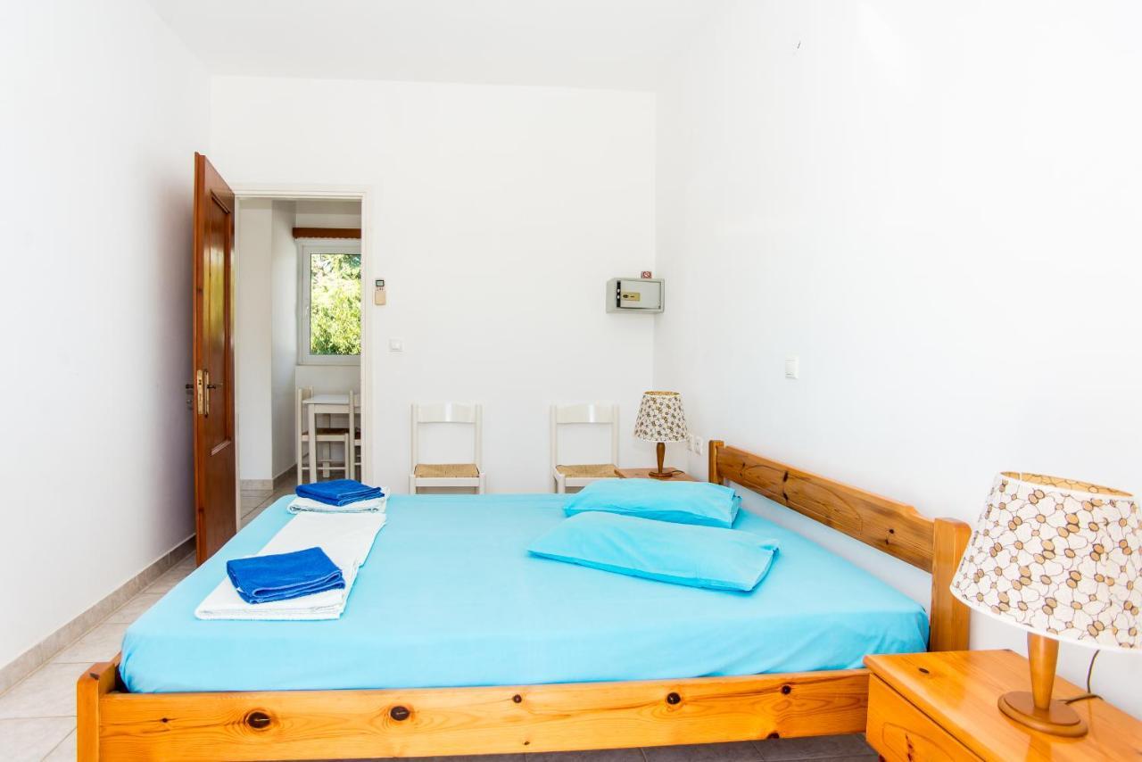 Blue White Apartments - Kefallonia Poolside Retreats Spartià Eksteriør bilde