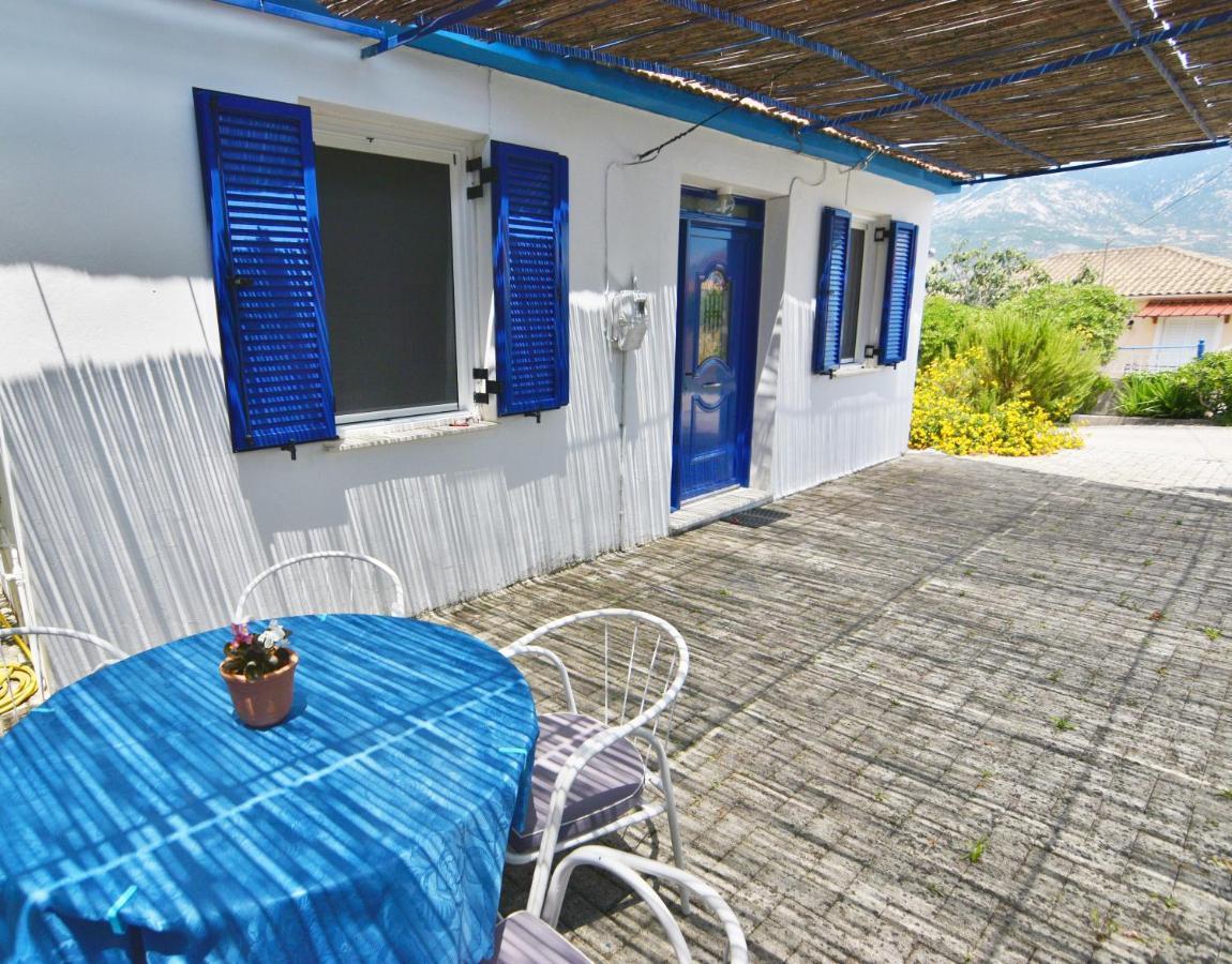 Blue White Apartments - Kefallonia Poolside Retreats Spartià Eksteriør bilde