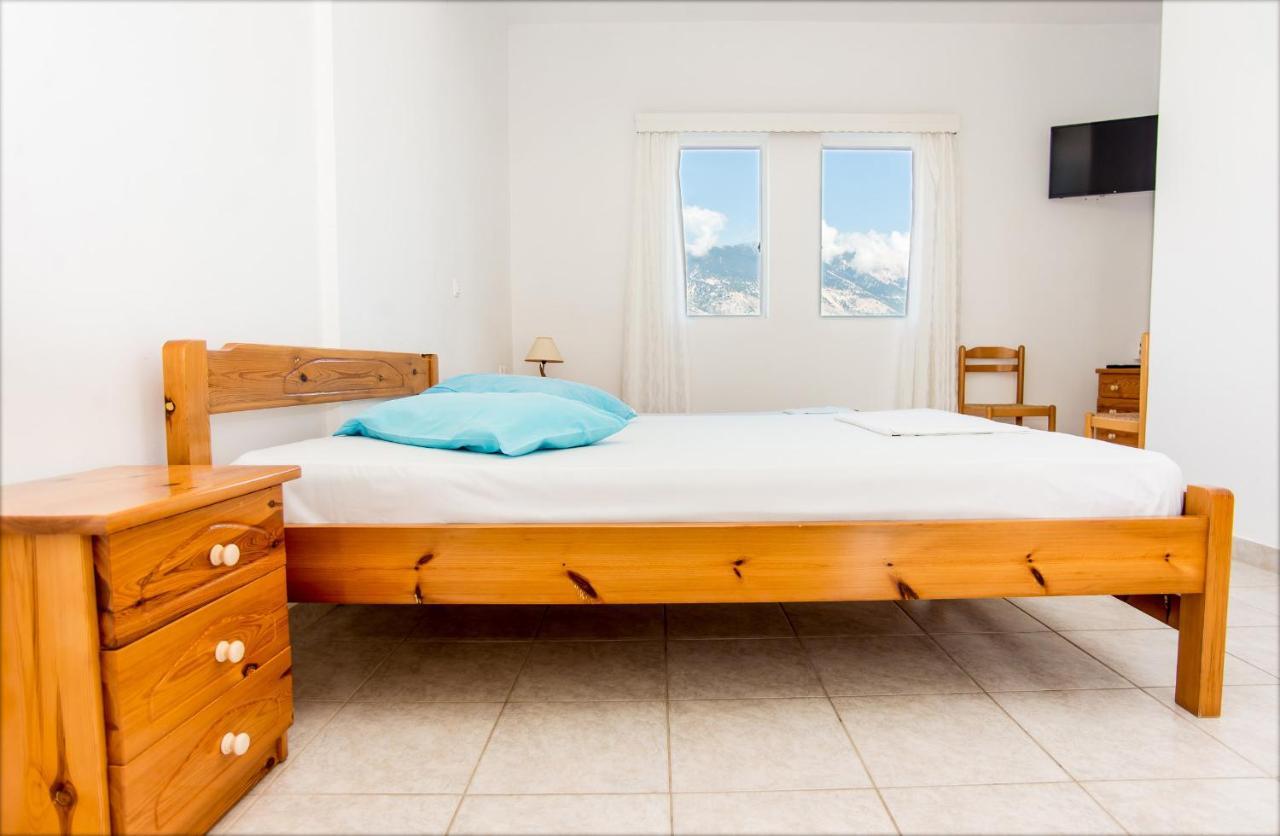 Blue White Apartments - Kefallonia Poolside Retreats Spartià Eksteriør bilde