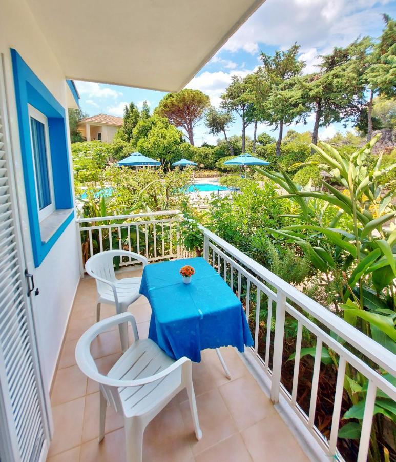 Blue White Apartments - Kefallonia Poolside Retreats Spartià Eksteriør bilde