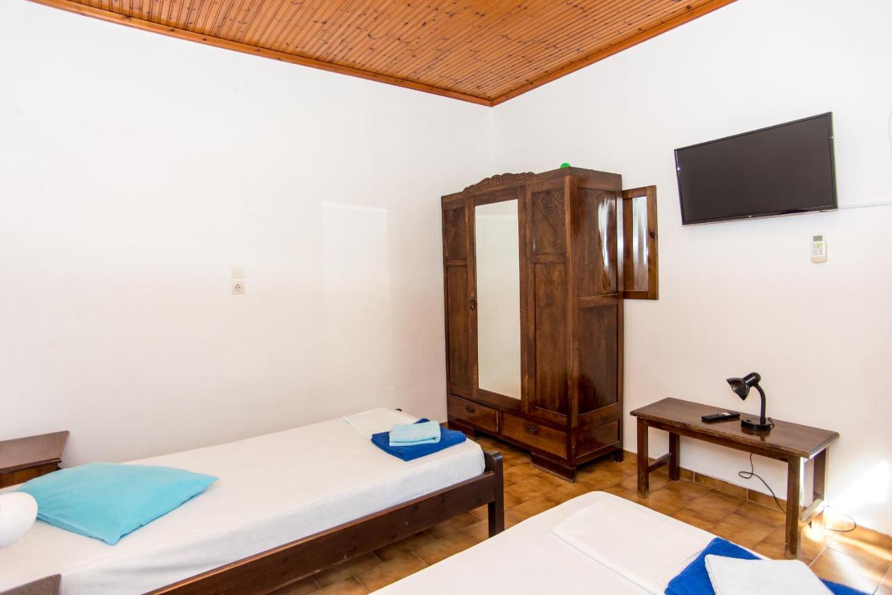 Blue White Apartments - Kefallonia Poolside Retreats Spartià Eksteriør bilde